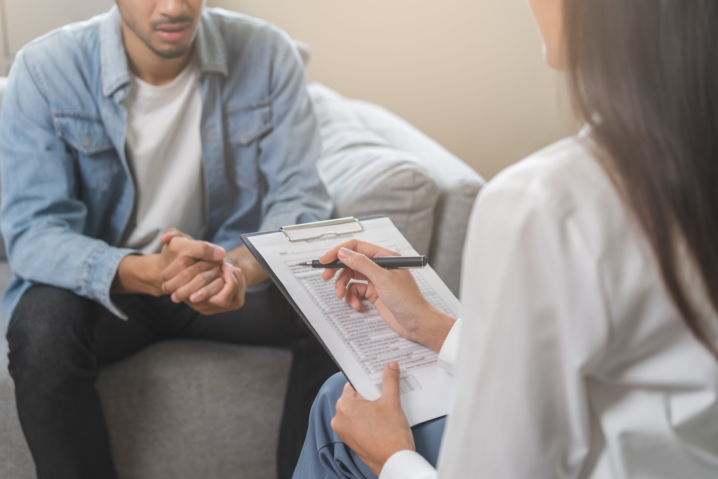 Terapisamtale hos psykolog i Haverslev – hjælper klienter fra Hobro, Aars, Støvring og Aalborg i trygge rammer.